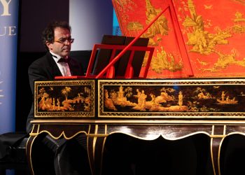 Yago Mahúgo celebra 44 años de carrera con una gira internacional y nuevo disco conmemorativo